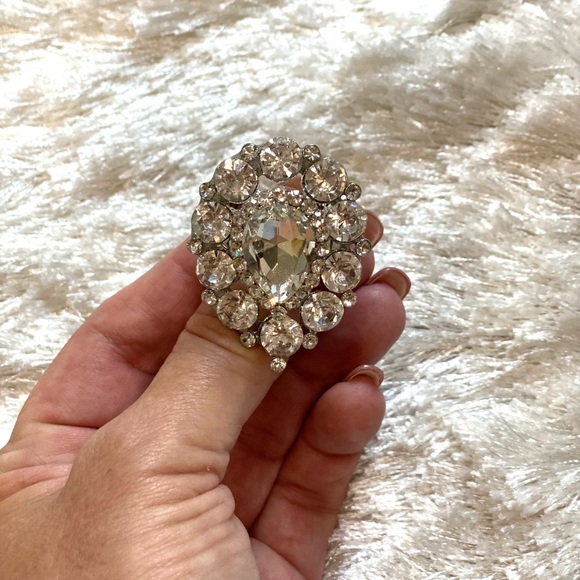 Rhinestone ring stretchable NWT - Picture 5 of 6